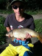 This is Jack Barry with just one of the 9 fish he caught in a 4 hour session using a feeder with 11mm pellet and a size 14 hook on the Match Lake. 